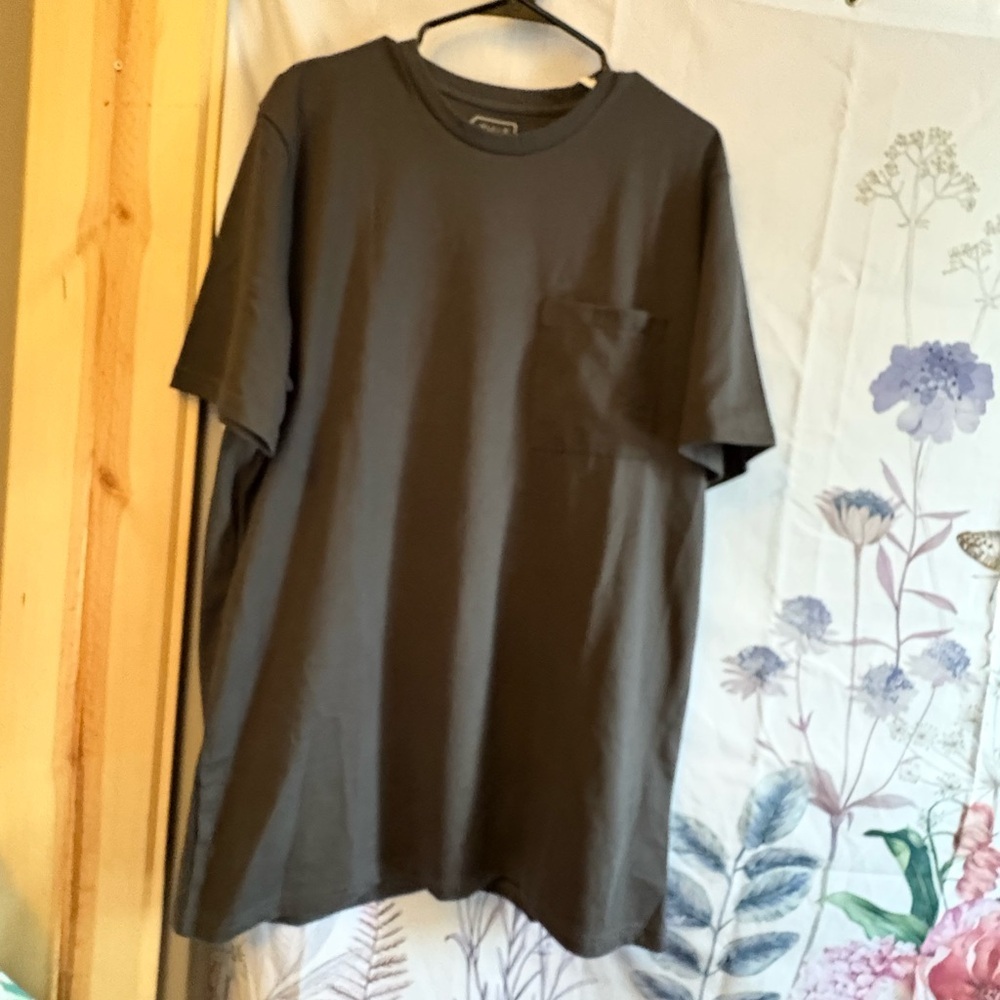 STYLUS Men's Charcoal Short Sleeve Tee